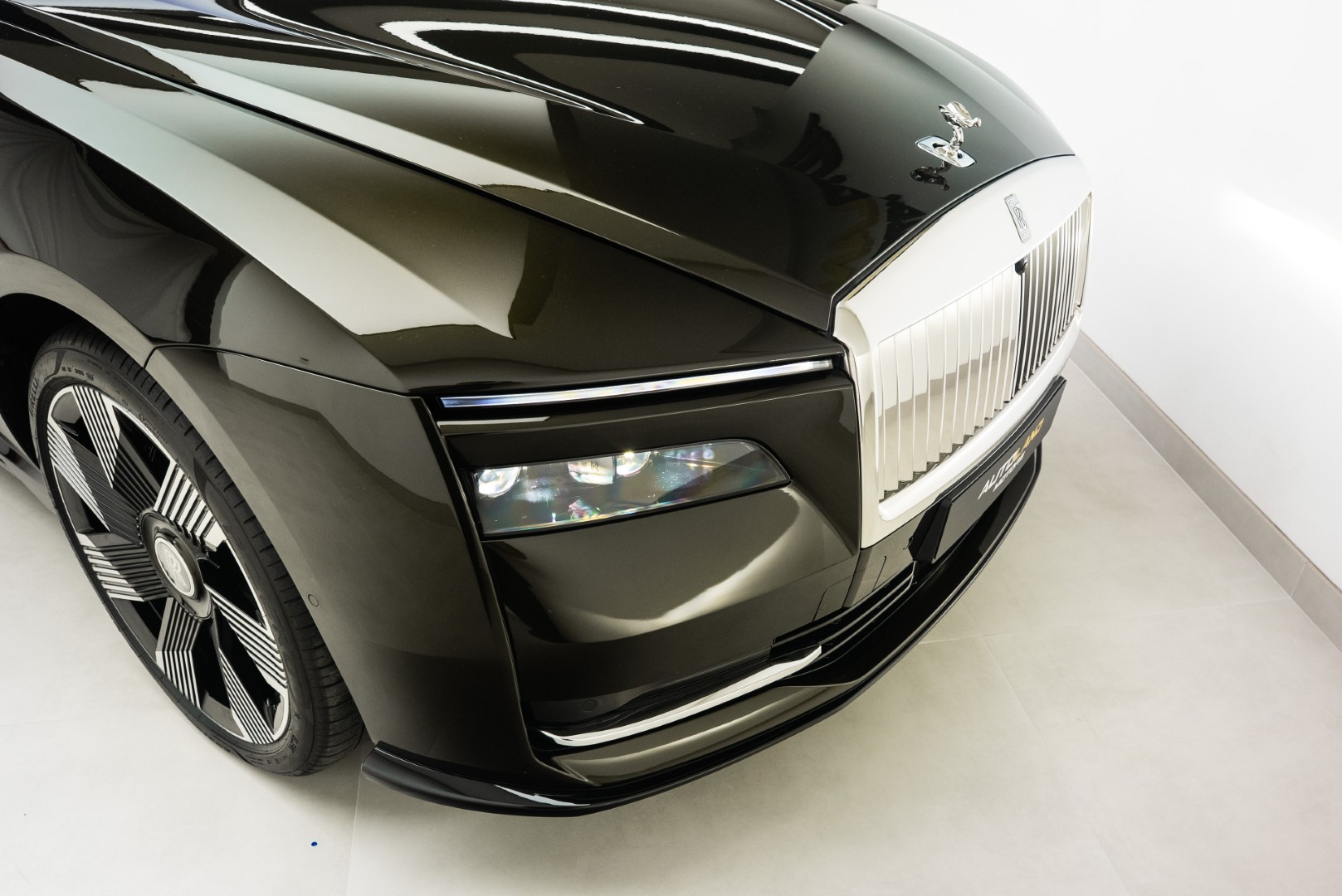 2024 ROLLS ROYCE SPECTRE. GCC. WARRANTY SERVICE. FULL OPTION.